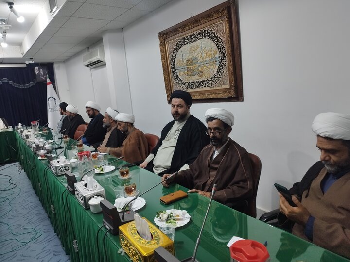 تصاویر/دیدار مدیران مدارس علمیه سیستان و بلوچستان با عضو هیئت رئیسه مجلس خبرگان رهبری