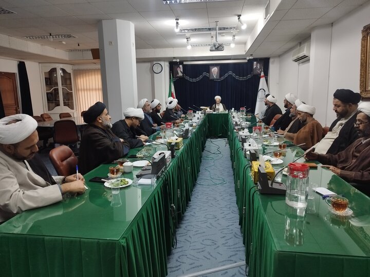 تصاویر/دیدار مدیران مدارس علمیه سیستان و بلوچستان با عضو هیئت رئیسه مجلس خبرگان رهبری