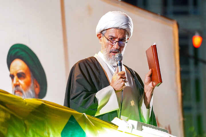 تصاویر/ تجمع باشکوه مردم نیروگاه قم در چله سوم شهادت قائد امت و شهدای جنگ رمضان