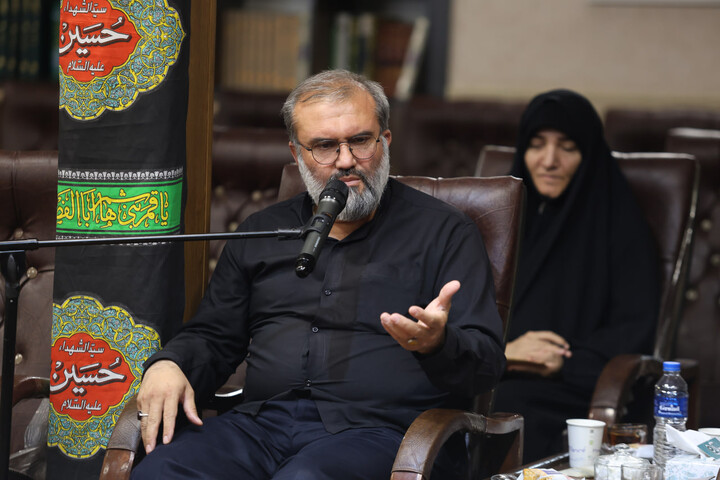 تصاویر / دیدار جمعی از فعالان فرهنگی و مطالبه‌گران با نماینده ولی فقیه در استان همدان