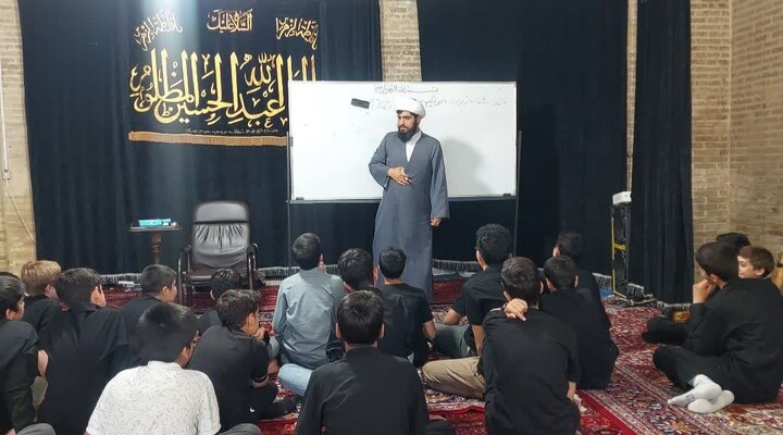 تصاویر / اردوی نخبگانی حفظ قرآن کریم در تویسرکان