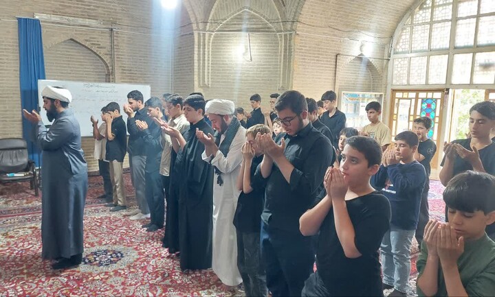 تصاویر / اردوی نخبگانی حفظ قرآن کریم در تویسرکان