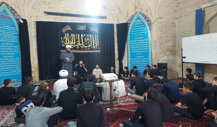 تصاویر / اردوی نخبگانی حفظ قرآن کریم در تویسرکان