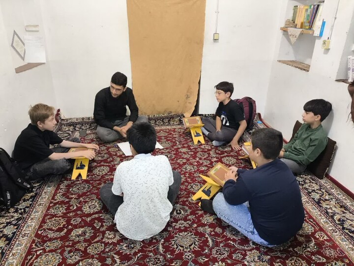 تصاویر / اردوی نخبگانی حفظ قرآن کریم در تویسرکان