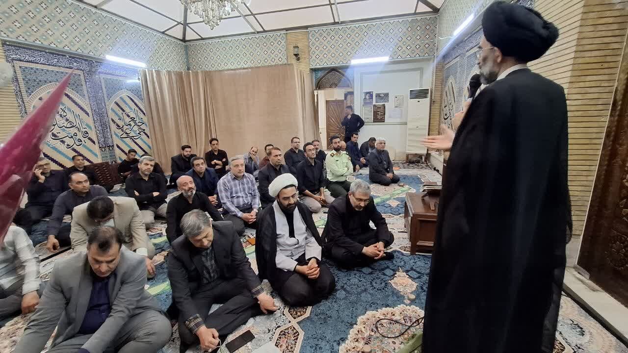 لزوم تجهیز فیبر نوری و راه‌اندازی کاروان خدمت در شهرها و روستاهای کاشان/ میزبانی از کاروان‌های عزادار رهبرشهید نباید فراموش شود