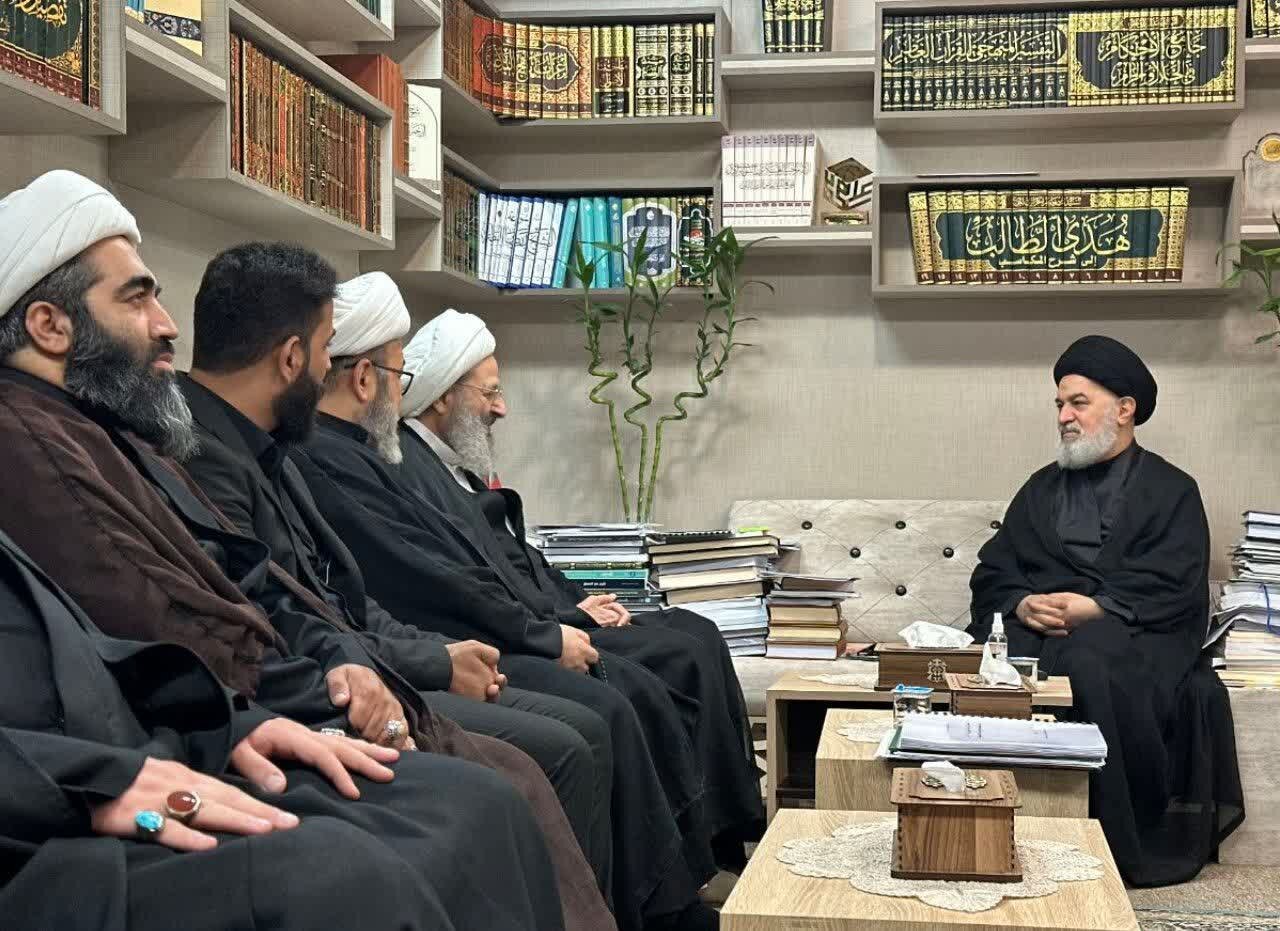 دیدار تولیت آستان مقدس حضرت عباس (علیه‌السلام) با آیت‌الله فقیهی