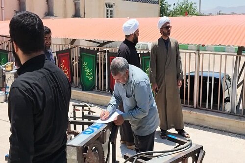 موکب بزرگ طلاب کرمانشاه در مصلای تهران میزبان زائران تشییع رهبر شهید+تصاویر