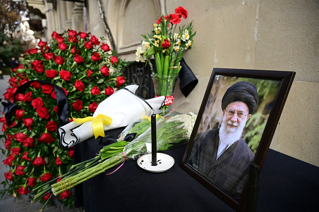 اعزام ۱۲۰ روحانی کاروان به تشییع امام شهید