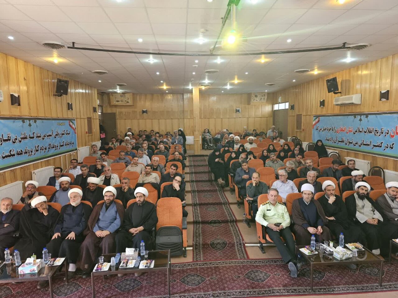 مراسم تکریم و معارفه امام جمعه شهرستان قروه برگزار شد