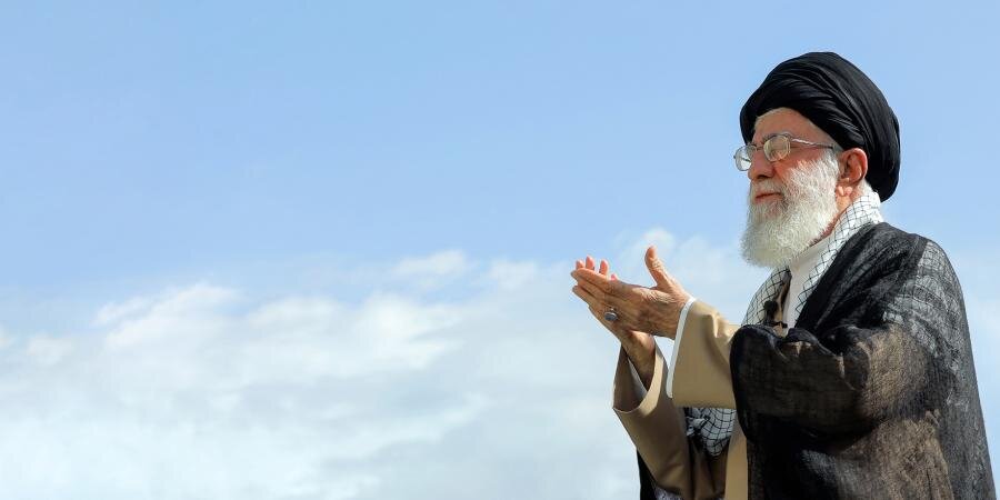 Martyr Imam Khamenei's selected statements on True Islam