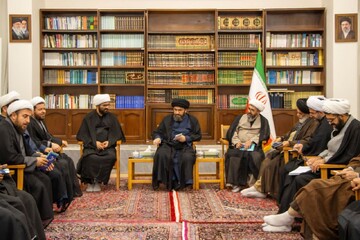 تصاویر/  نشست آموزشی ائمه جمعه استان زنجان با محوریت جوانی جمعیت و الگوی اعتلاء