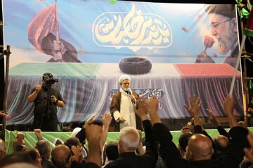 جمهوری اسلامی ایران امروز قدرتمندتر از گذشته در برابر دشمن ایستاده است