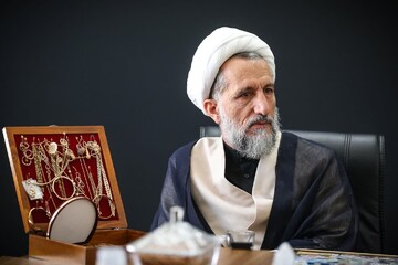 اهدای طلای بانوان نشانه عمق ارادت مردم به نظام اسلامی است