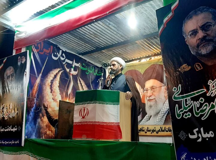 تصاویر/ تداوم حضور شبانه شهروندان شاهین دژ، جلوه‌ای از همبستگی و انسجام اجتماعی