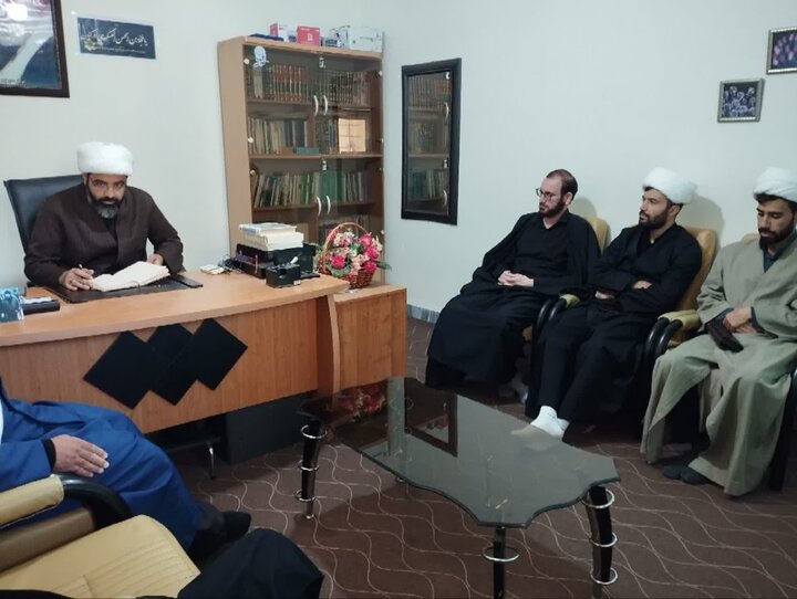 تصاویر/ جلسه آموزش مدرسه علمیه جوادالائمه(علیه‌السلام) آبدانان