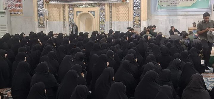 تصاویر/مردم سیستان با شهدای حمله تروریستی سراوان وداع کردند
