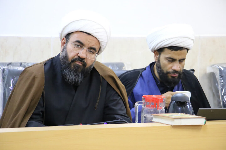 تصاویر| نشست ماهانه مدیران مدارس علمیه استان اصفهان
