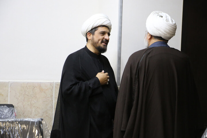 تصاویر| نشست ماهانه مدیران مدارس علمیه استان اصفهان
