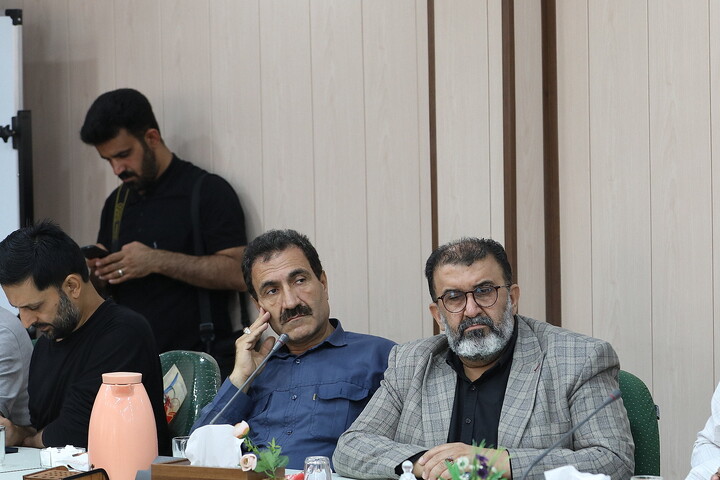 تصاویر/نشست خبری  رئیس ستاد آیین وداع و تشییع امام شهید در قم