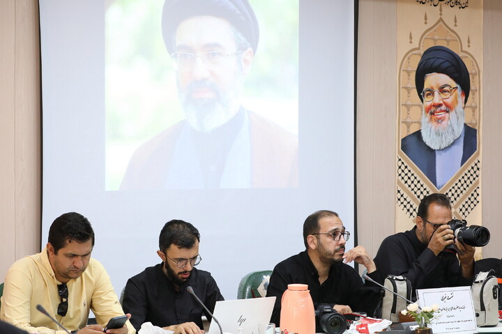 تصاویر/نشست خبری  رئیس ستاد آیین وداع و تشییع امام شهید در قم
