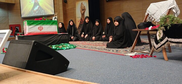 تصاویر همایش «رستاخیز زنان نوغان» در مشهدمقدس