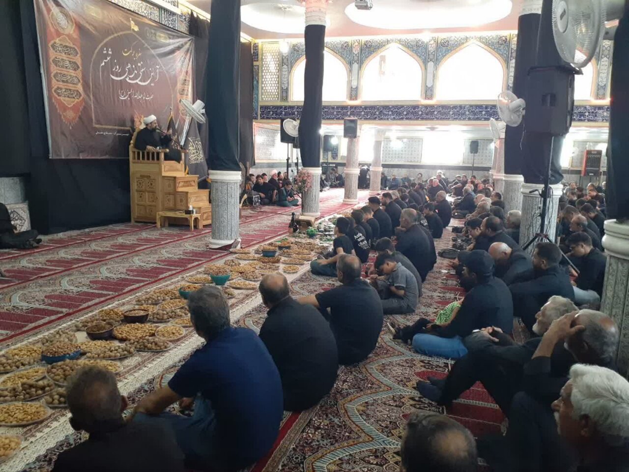 آیین سنتی مذهبی سفره برکت شهر برزک برگزارشد+تصاویر