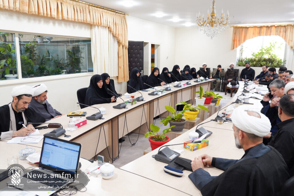 هماهنگی بخش‌های مختلف حرم مطهر برای برگزاری هرچه باشکوه‌تر مراسم تشییع رهبر