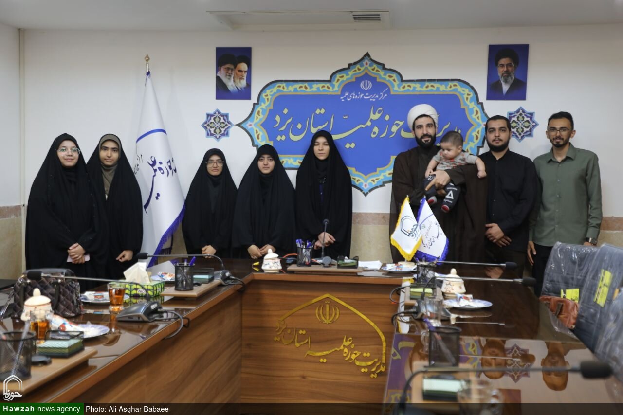 آمادگی کامل خبرنگاران حوزه علمیه یزد برای پوشش مراسم وداع و تشییع رهبر شهید+تصاویر
