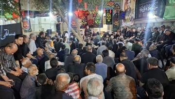 تصاویر/ مراسم سوگواری حضرت اباعبدالله الحسین (ع) در حسینیه روحانی شهید احمد خرمی