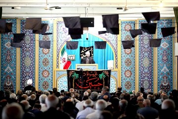 حضور میلیونی مردم در تشییع قائد شهید؛ وفاداری به شهدا و سیلی محکم به استکبار است