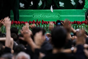 وداع با رهبر شهید به فرصتی برای بازسازی آرمان‌ها تبدیل می‌شود