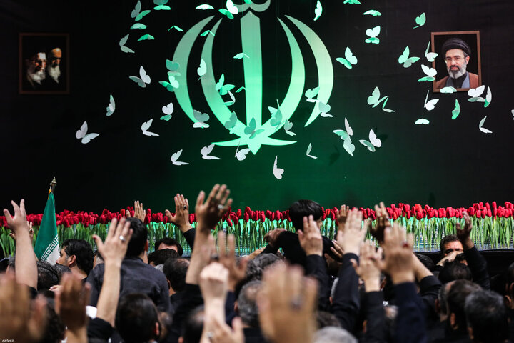تصاویر/ مراسم وداع با پیکر رهبر شهید انقلاب اسلامی در جوار حسینیه امام خمینی(ره)