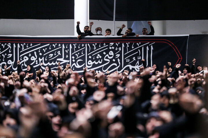 تصاویر/ مراسم وداع با پیکر رهبر شهید انقلاب اسلامی در جوار حسینیه امام خمینی(ره)