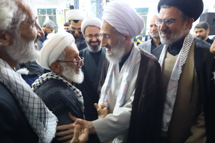 حضور نماینده ولی فقیه مازندران در مراسم سالگرد شهید مدافع وطن محمدطاهر قربانزاده