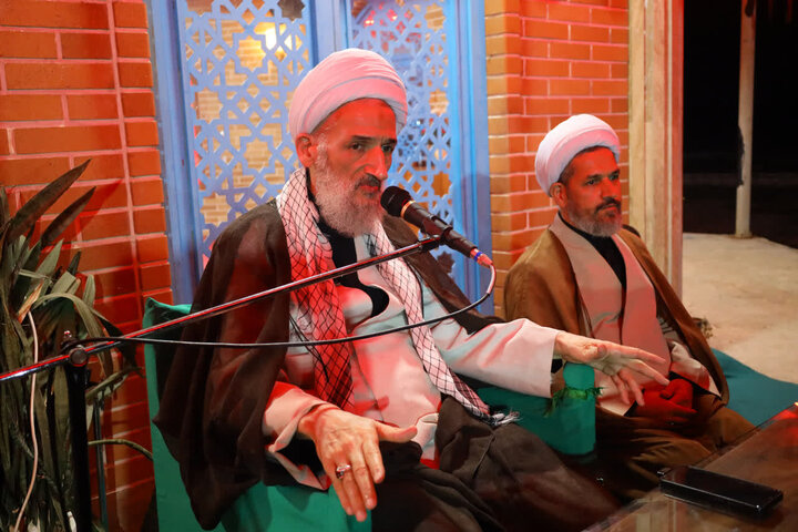 حضور نماینده ولی فقیه مازندران در نمازجماعت و قرائت فاتحه بر مزار شهید گمنام