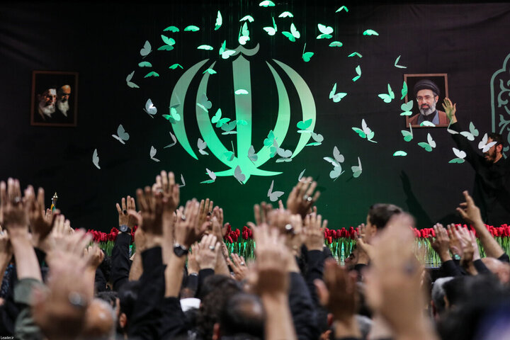 Photos/Cérémonie d’adieu au cercueil du dirigeant de la Révolution islamique près de l’Hosseinieh Imam Khomeiny