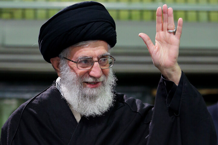 قم آماده اسکان ۹۰۰ هزار زائر مراسم تشییع رهبر شهید