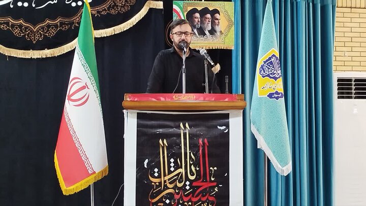 تصاویر/ اقامه نماز جمعه در شهرستان ایوان