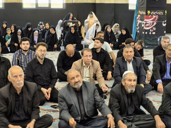 تصاویر/مراسم آئین وحدت بخش نمازجمعه در شهرستان چوار