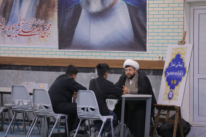 تصاویر/ اقامه نماز جمعه در ساوجبلاغ