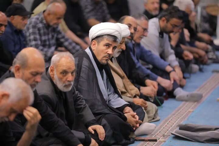 تصاویر/ اقامه نماز جمعه در ساوجبلاغ