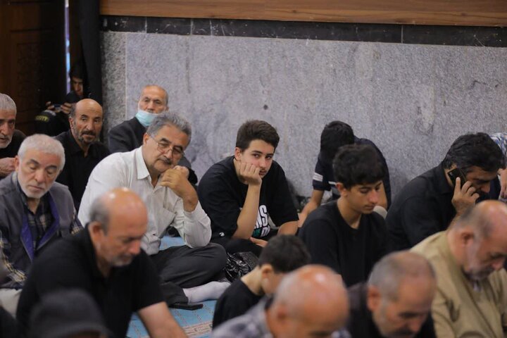 تصاویر/ اقامه نماز جمعه در ساوجبلاغ