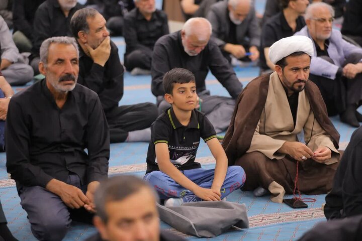 تصاویر/ اقامه نماز جمعه در ساوجبلاغ