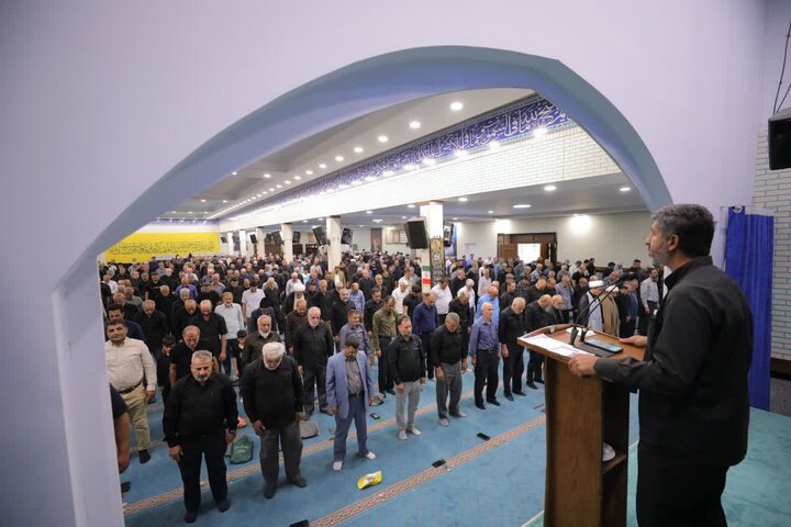 تصاویر/ اقامه نماز جمعه در ساوجبلاغ
