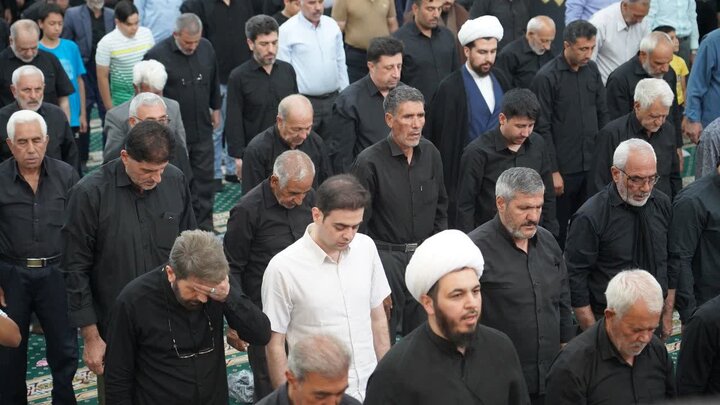 تصاویر/  حضور پر شور مردم دارالمومنین خوی در اقامه آیین عبادی سیاسی نماز جمعه