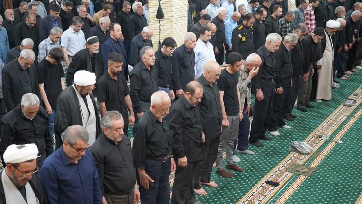تصاویر/  حضور پر شور مردم دارالمومنین خوی در اقامه آیین عبادی سیاسی نماز جمعه