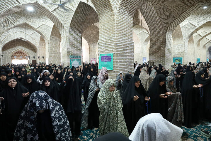 تصاویر / نماز جمعه از نگاه دوربین خبرگزاری حوزه