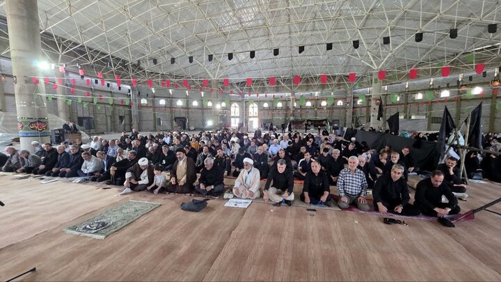 تصاویر/ اقامه آیین عبادی سیاسی نماز جمعه ماکو