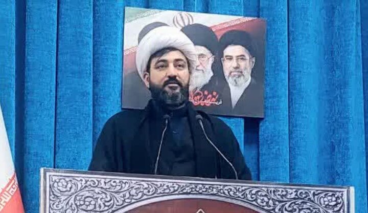 تصاویر/آئین وحدت بخش جمعه در شهرستان دهلران
