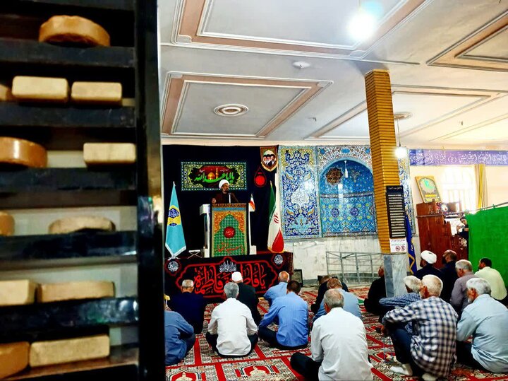 تصاویر/اقامه نماز جمعه در شهرستان سیروان